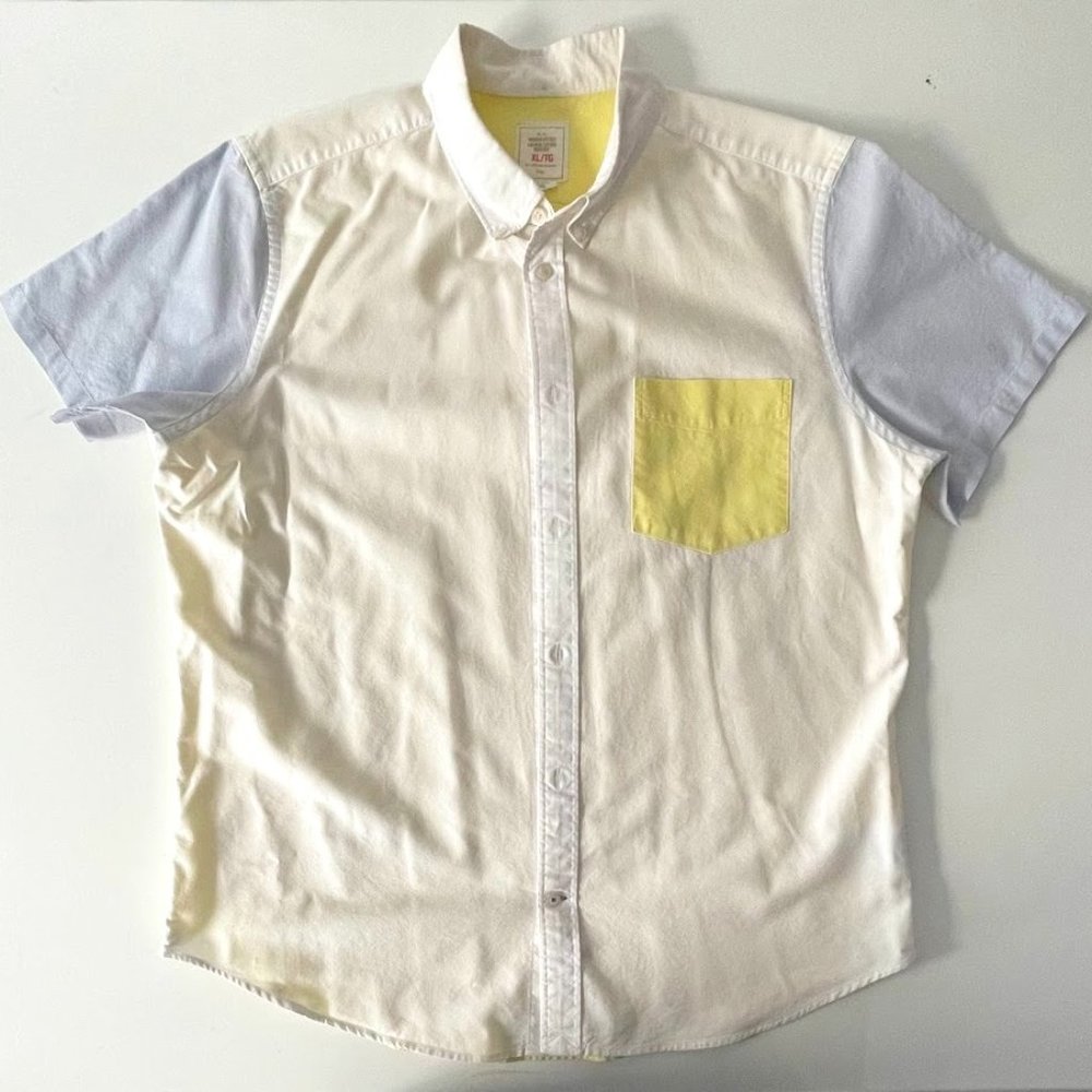GAP - Short Sleeve - Button Down - XL